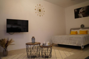 GIO HOME